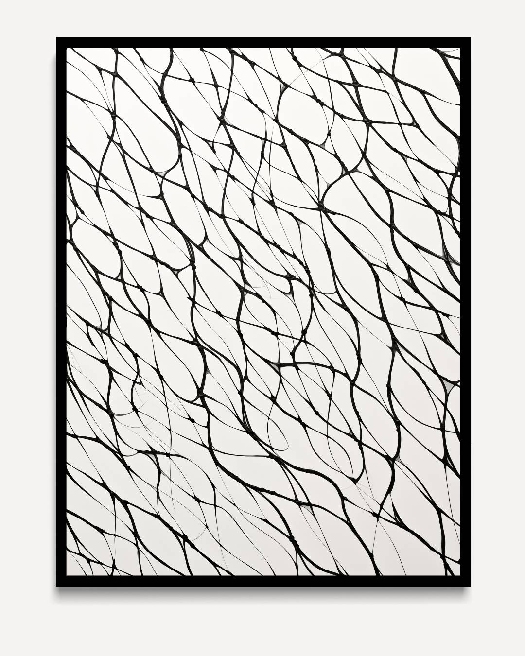 Organic lines in black and white