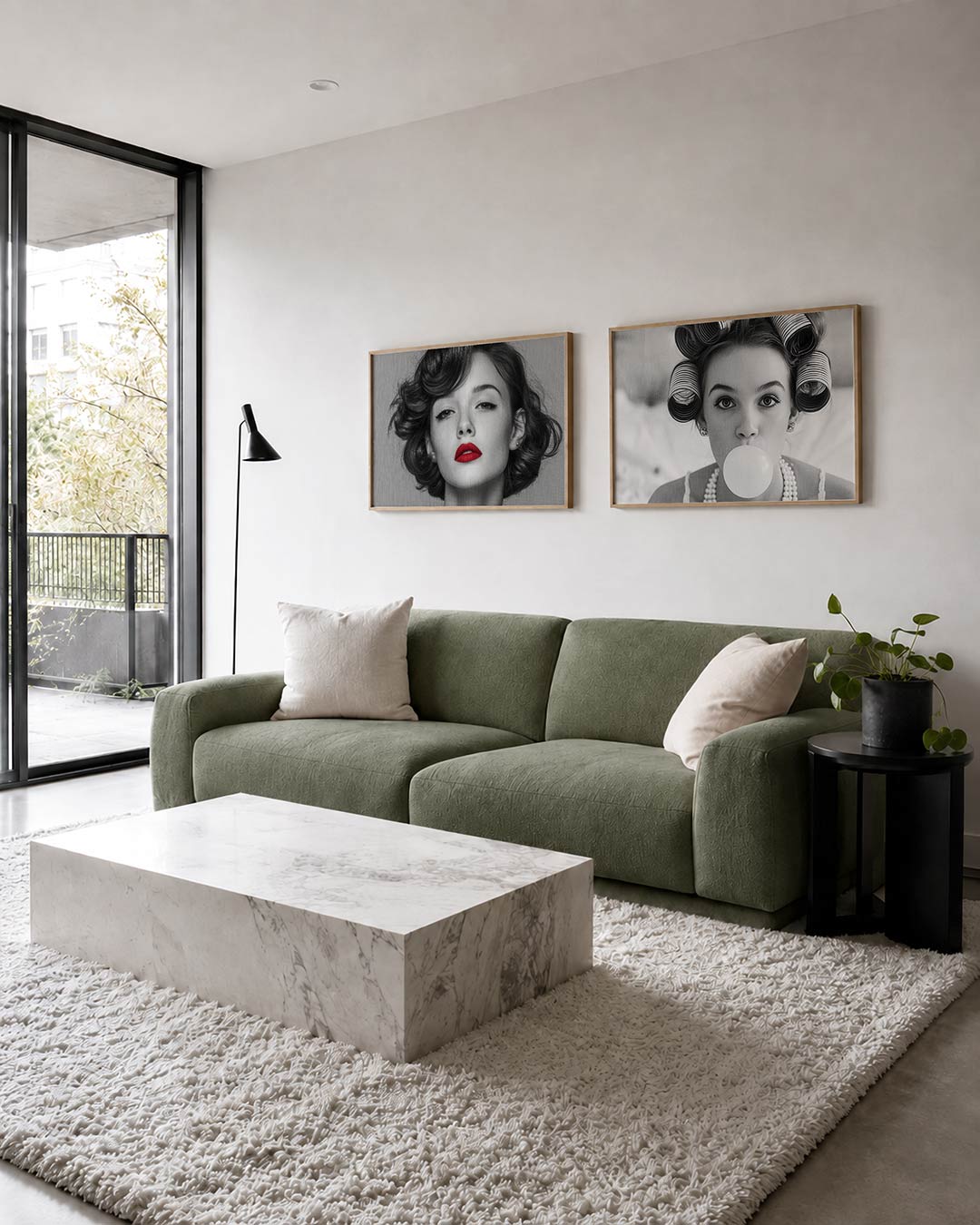 Twee liggende posters met donkere tinten en een rustige visuele opbouw, aan de muur in een interieur