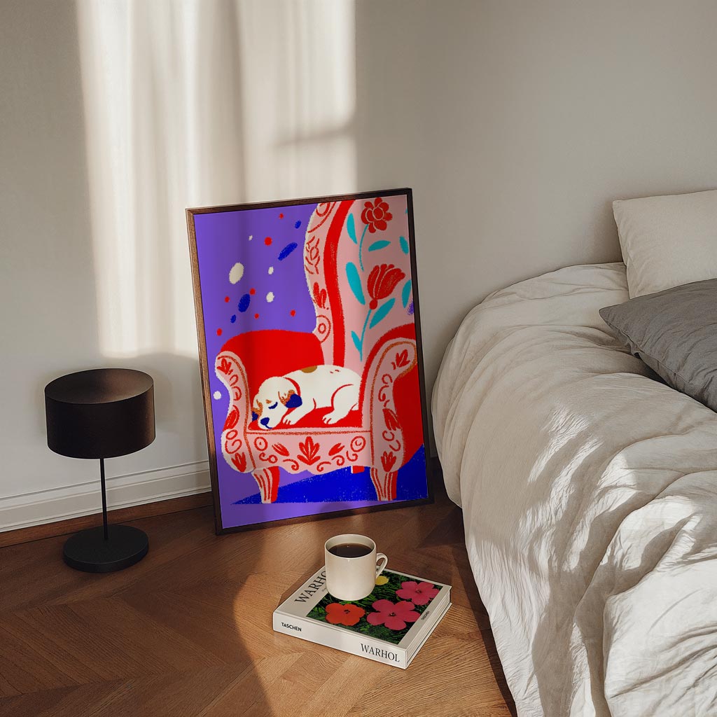 Dromerige Puppy op Bloemrijke Fauteuil Poster