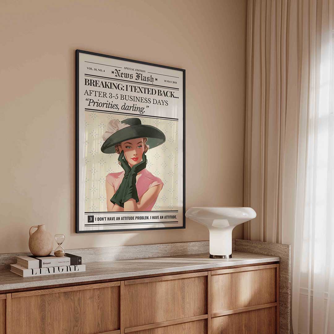 Vrouw met hoed en handschoenen Poster