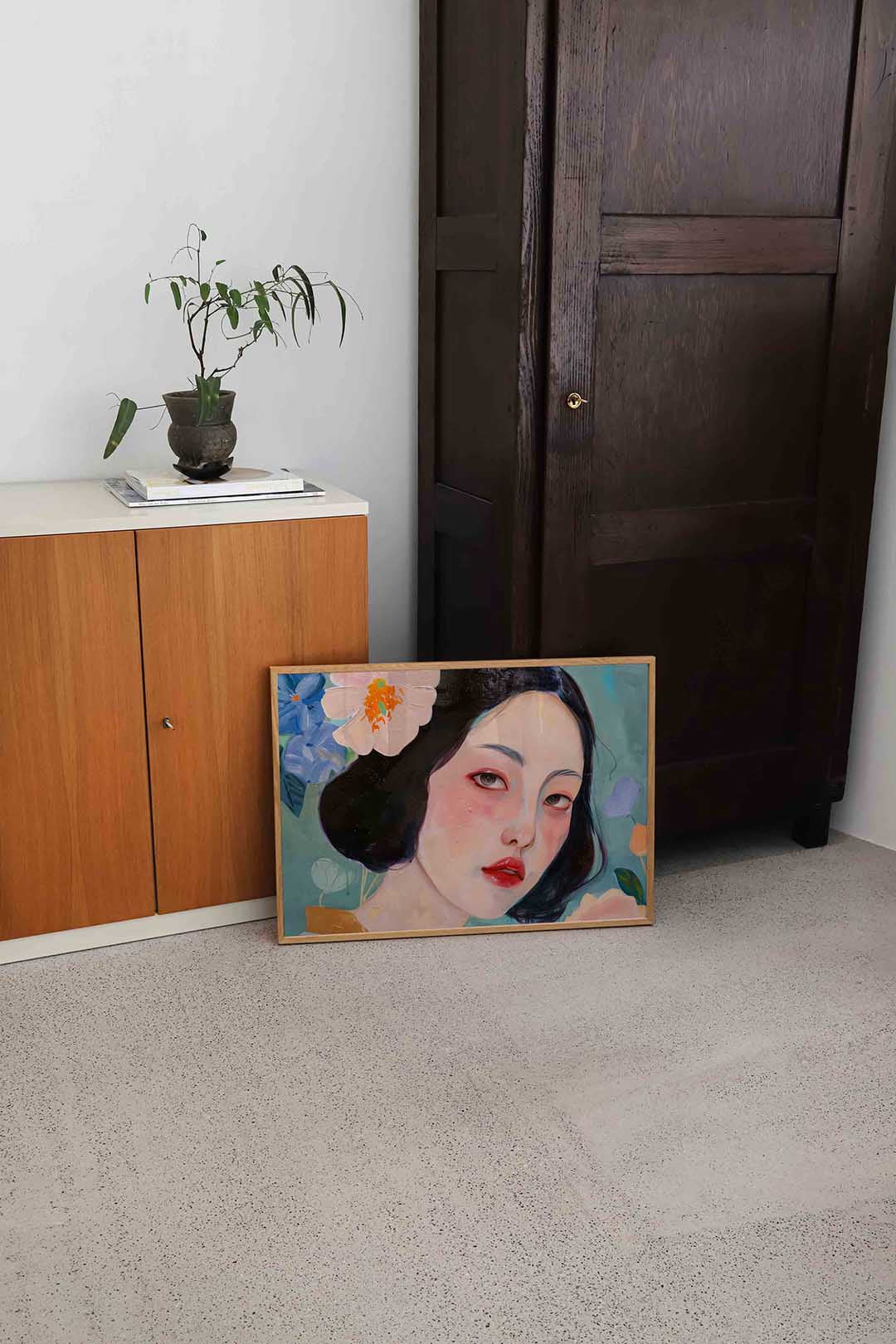 Vrouwelijk portret met bloemen Poster