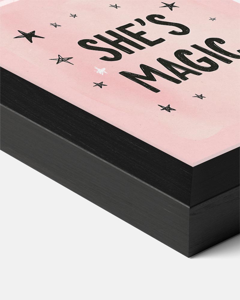 Inspirerende She's Magic Poster