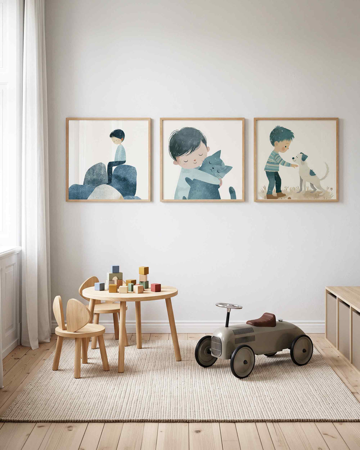 Interieurpresentatie van een driedelige vierkante posterset met jongen en dieren