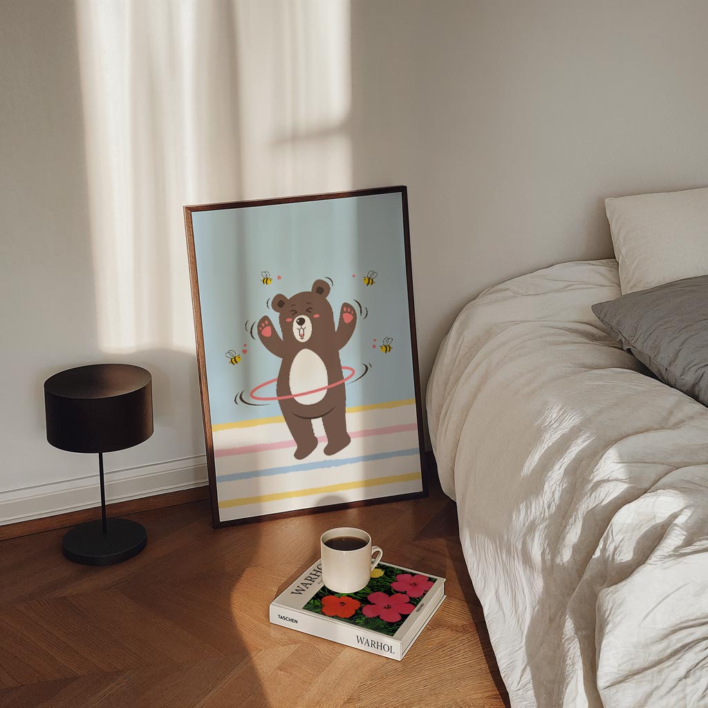 Vrolijke Hula Hoepende Beer Poster