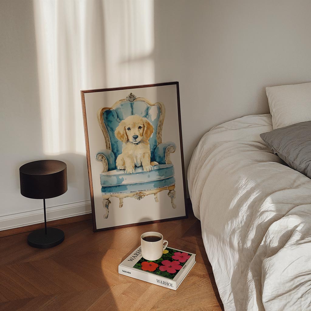 Puppy op Blauwe Troon Poster