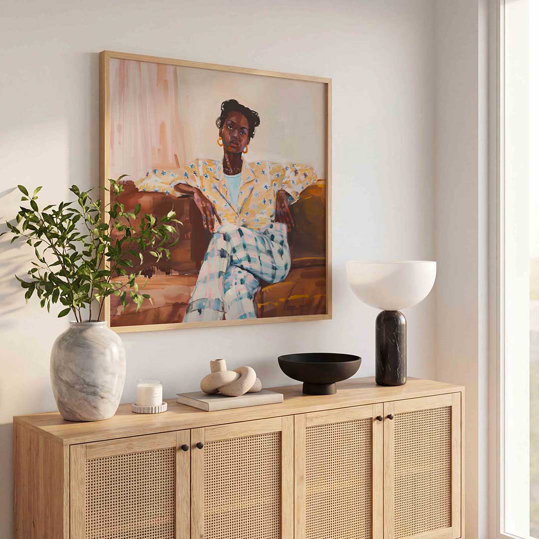 Vrouw op bank Poster