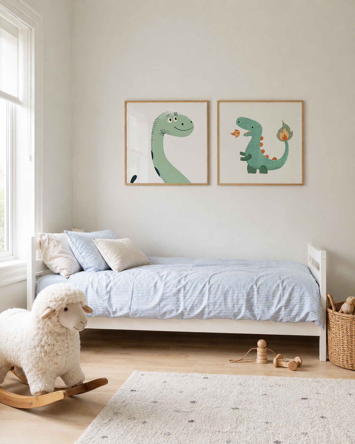 Interieurpresentatie van een tweedelige vierkante posterset met dinosaurussen