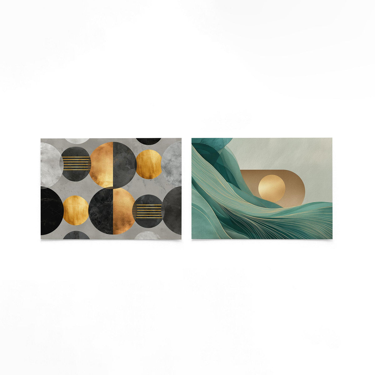 Twee liggende posters met cirkels in goud, zwart en grijs op een gebroken witte achtergrond