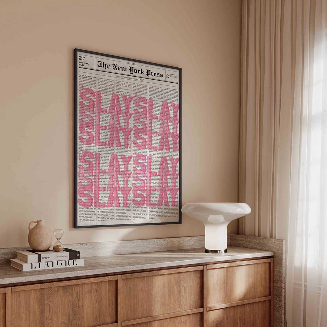 Newspaper en roze tekst Poster
