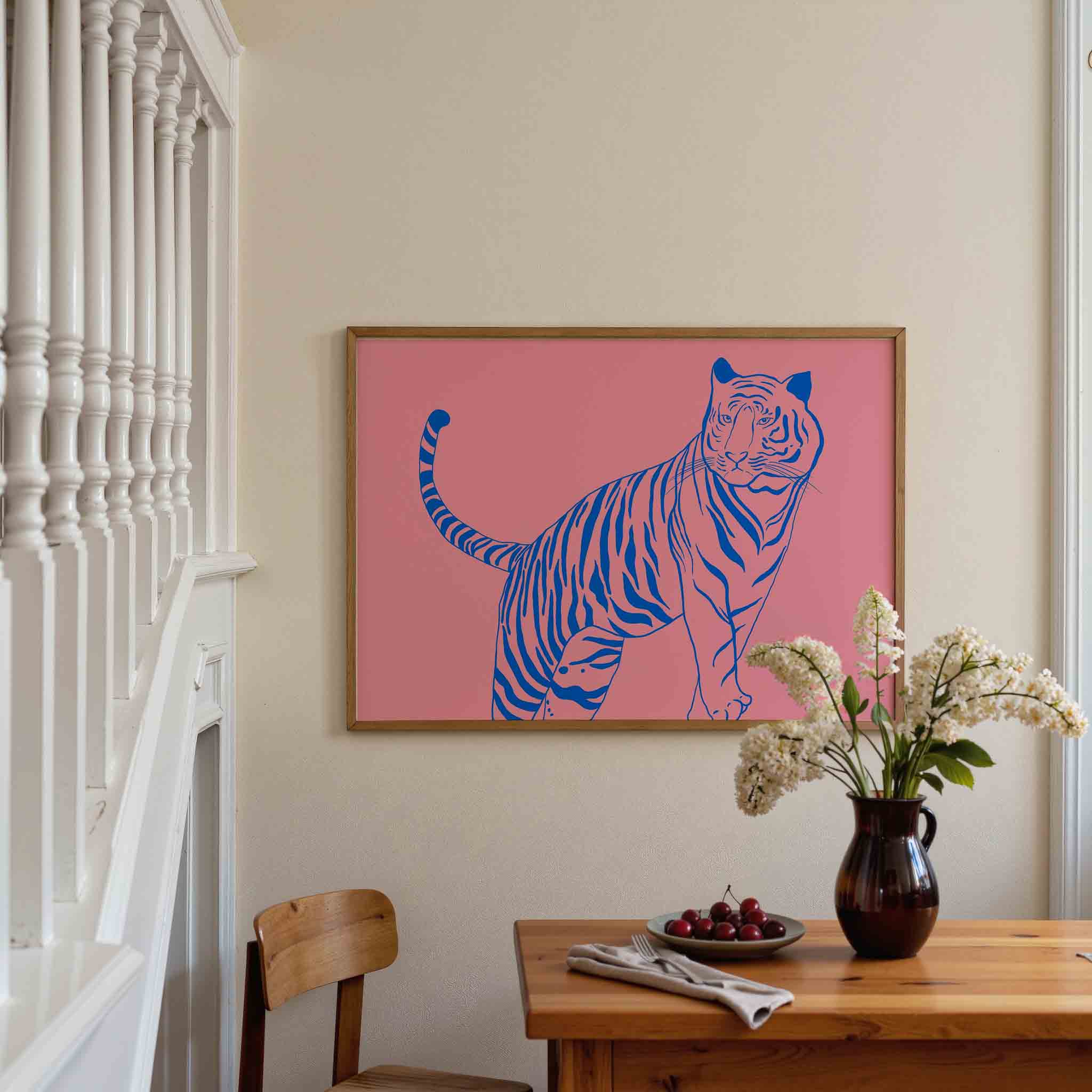 Tijger op roze achtergrond Poster