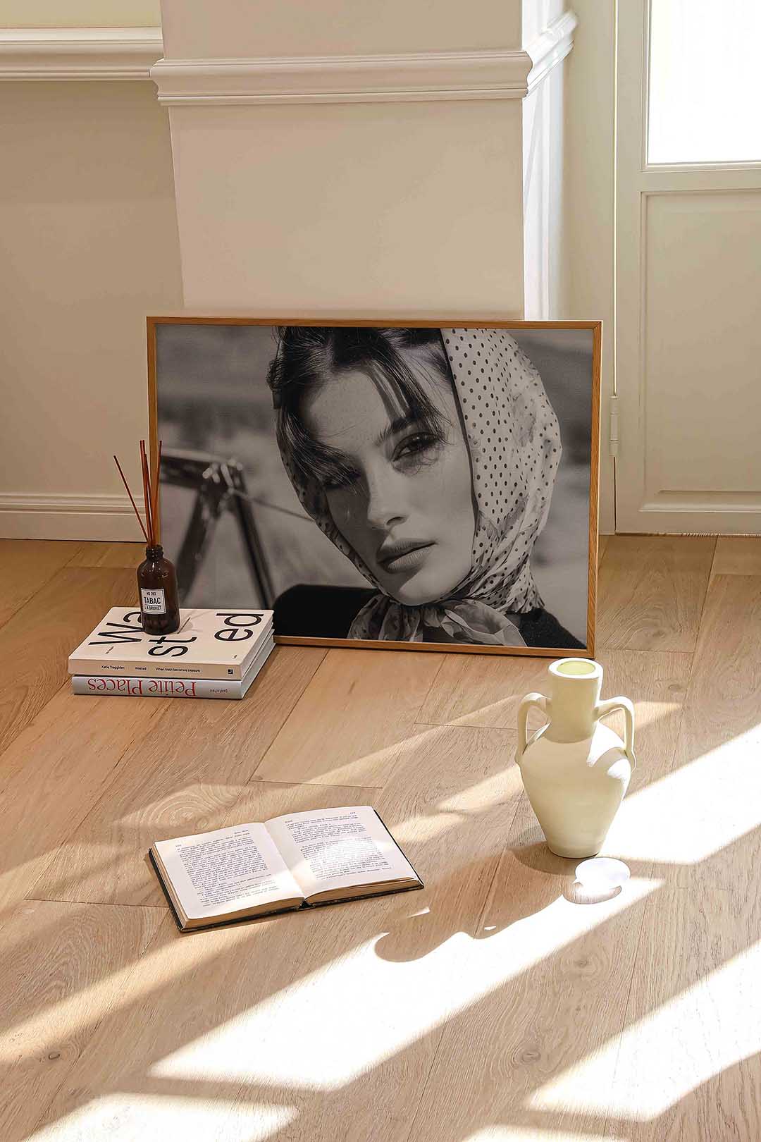 Vrouw met hoofddoek Poster