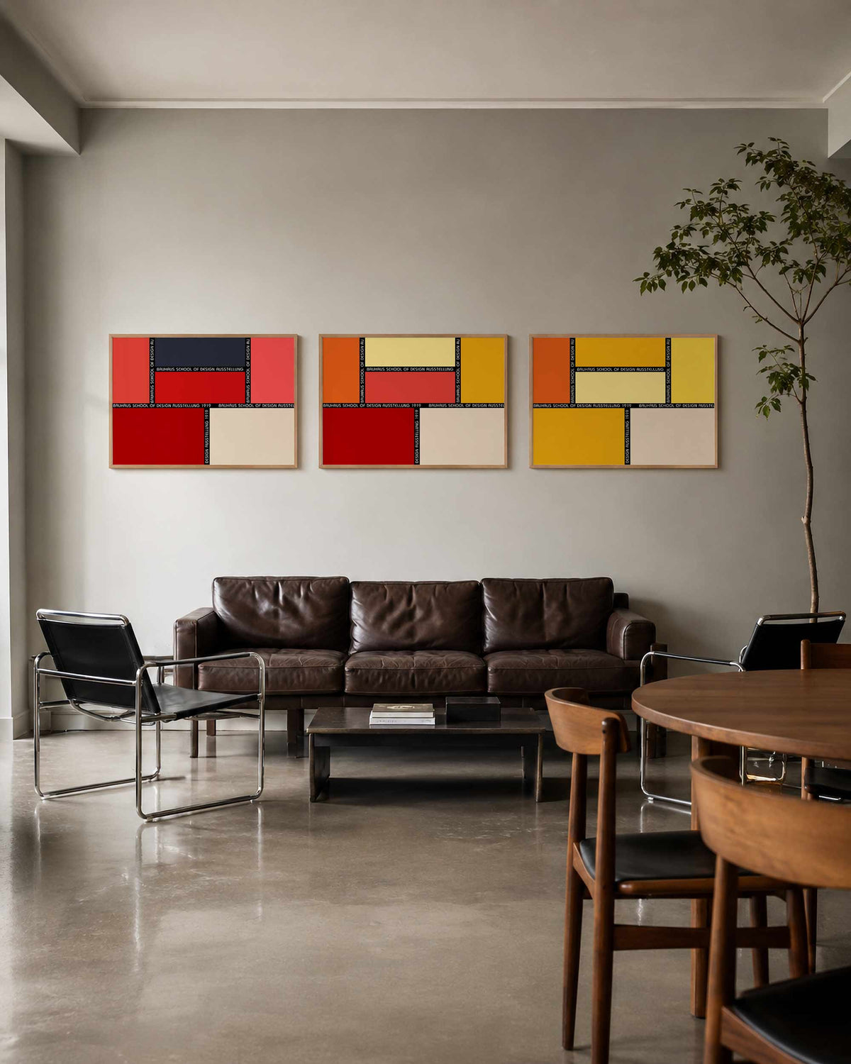 Interieurmockup van drieluik landscape-posterset met kleurvlakken met tekstbanen