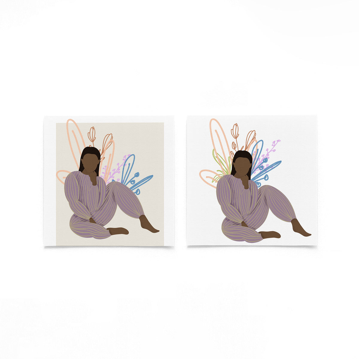 Twee vierkante posters met zittende vrouw op een gebroken witte achtergrond