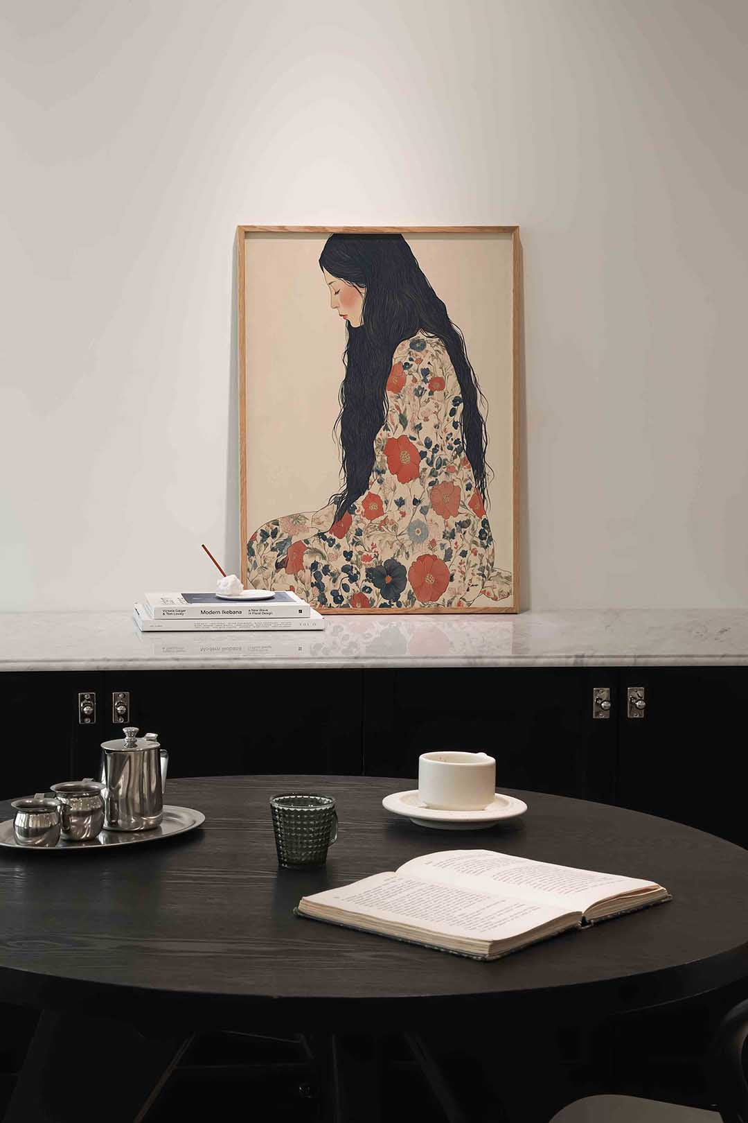 Vrouw met bloemenjurk Poster