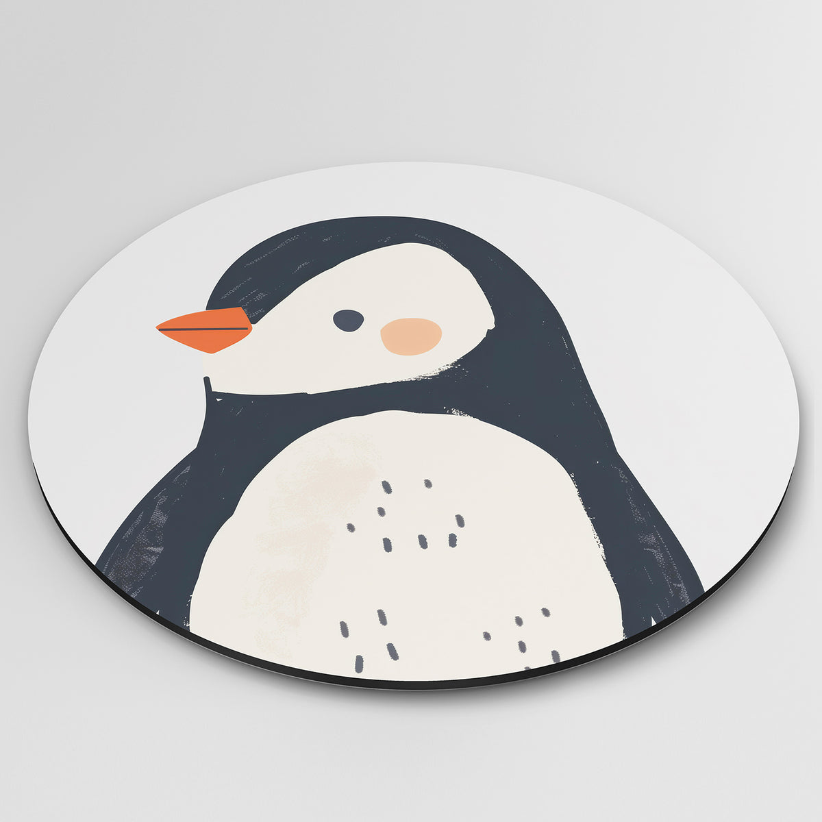 Pinguïn Muurcirkel – detailweergave – Een pinguïn met zwarte en witte tinten en een oranje snavel.