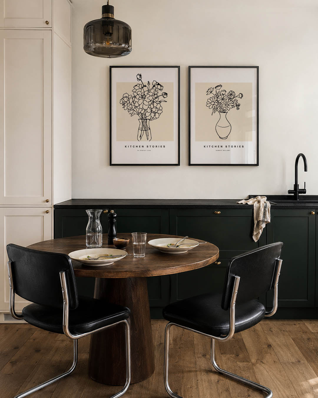 Lijnbloemen in vaas Posterset