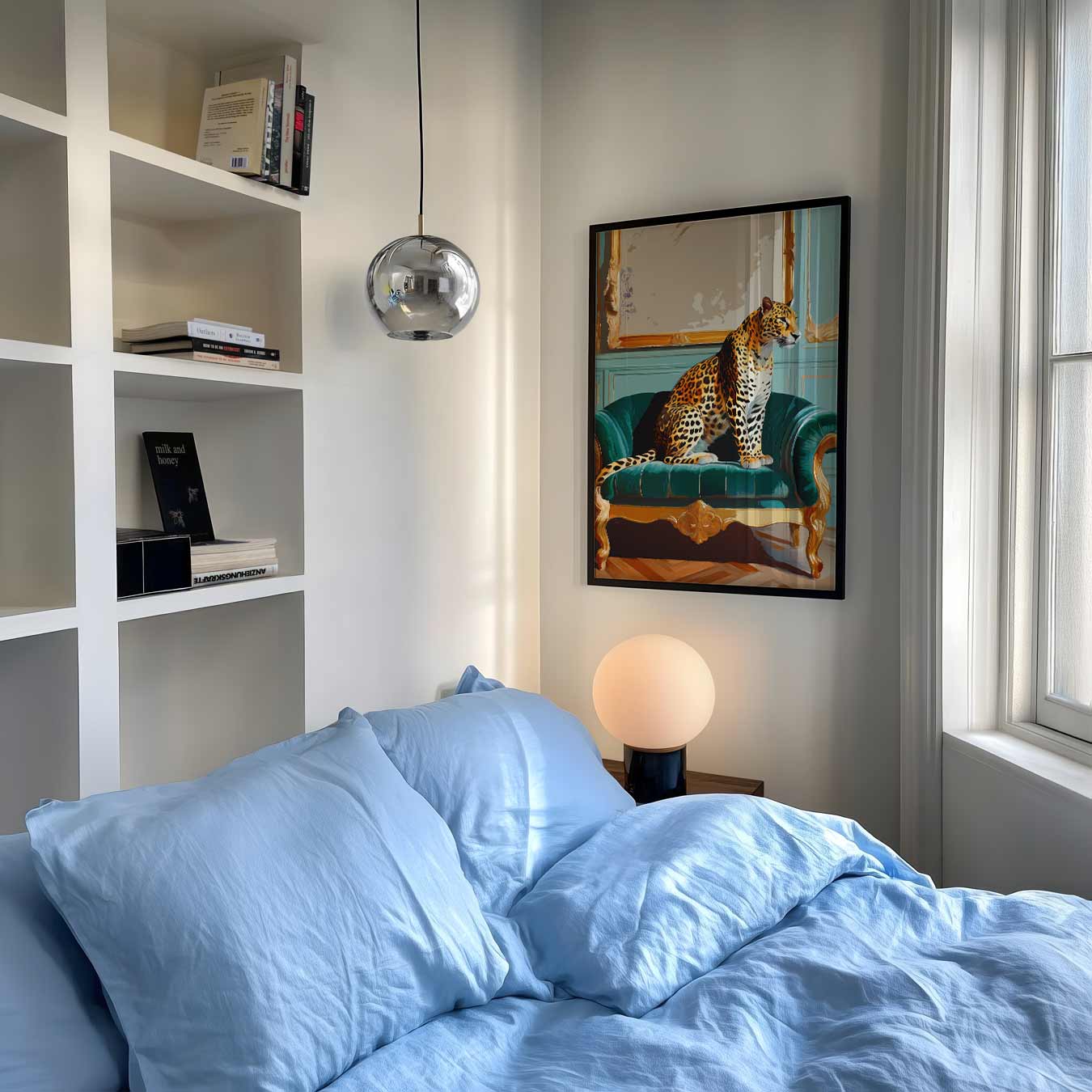 Elegante Luipaard op Luxe Sofa Poster-WallArtistic