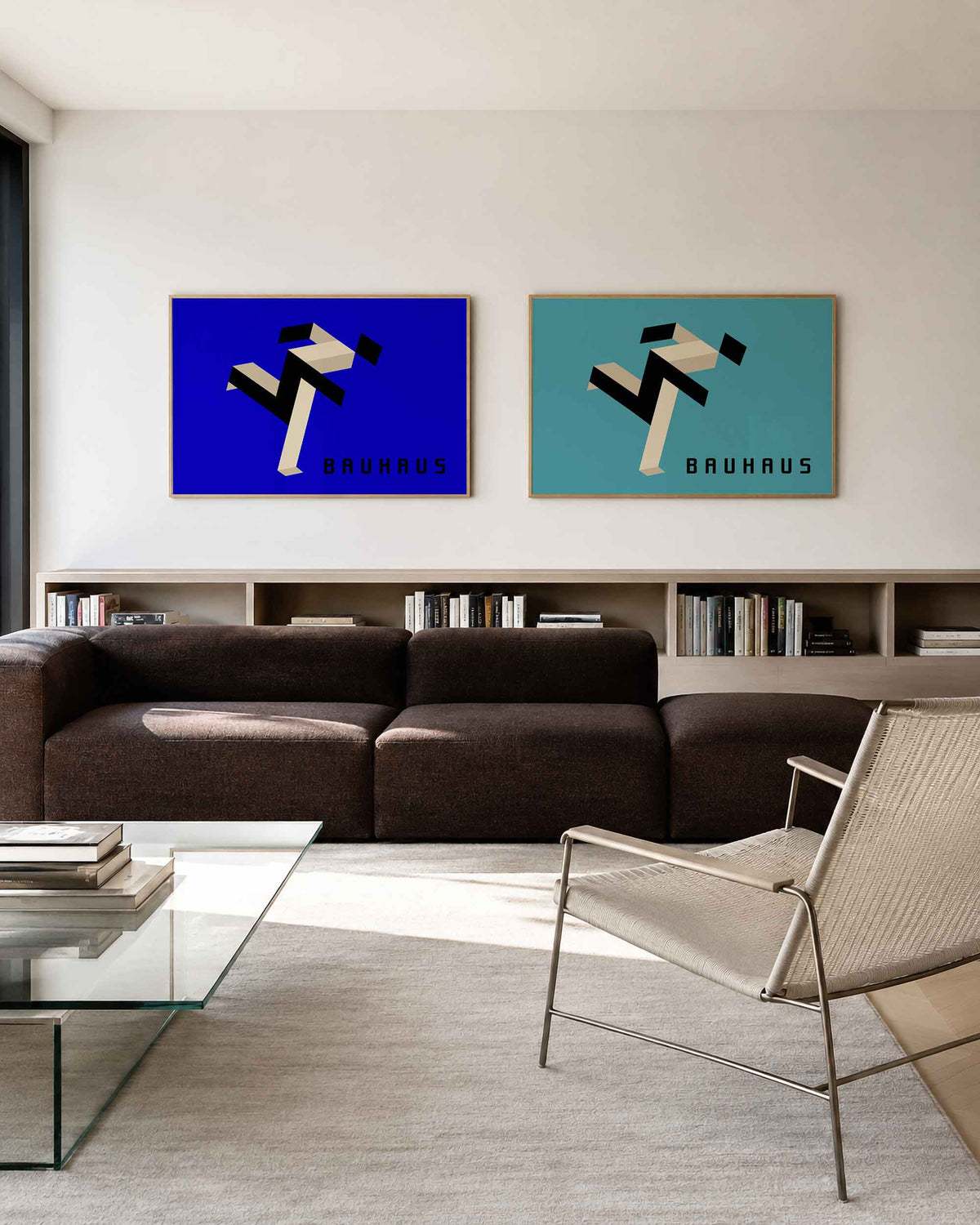 Interieurmockup van tweedelige landscape-posterset met zigzagfiguur op kleurvlakken