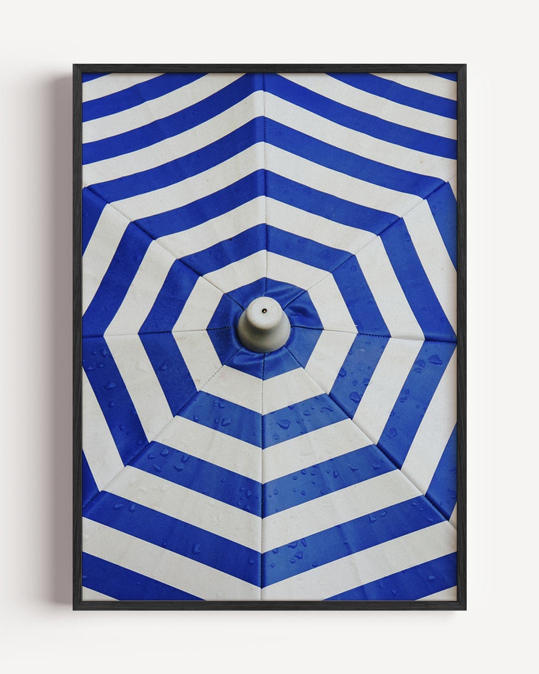 Blauwwitte Paraplu Poster-WallArtistic