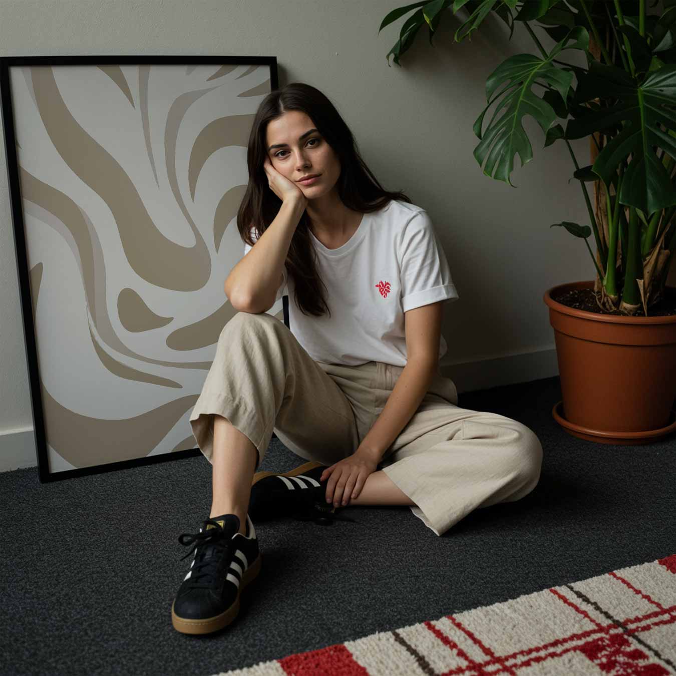 Beige Golvende Kunstposter-WallArtistic