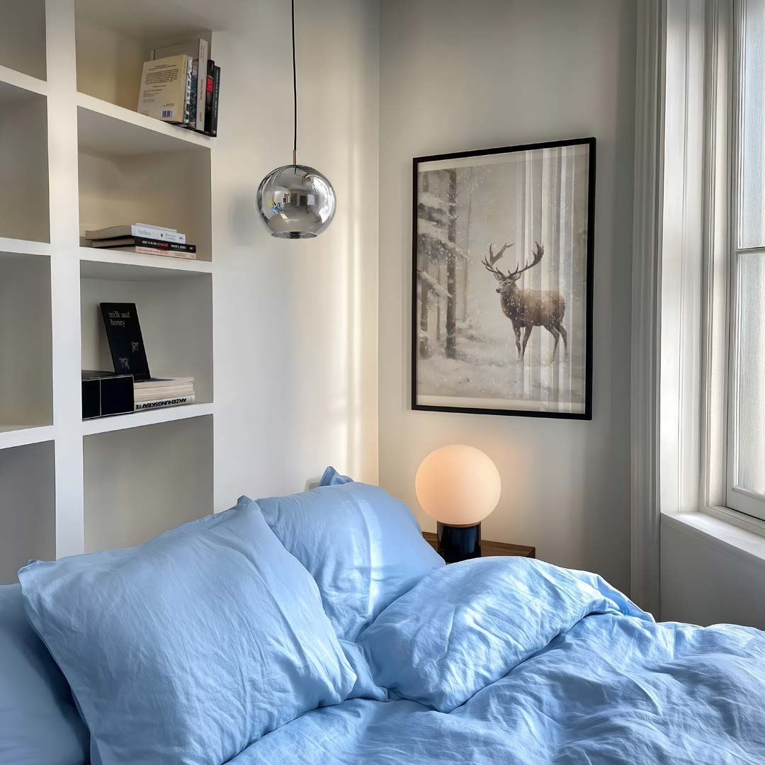 Mystieke Hert in Winterbos Poster-WallArtistic