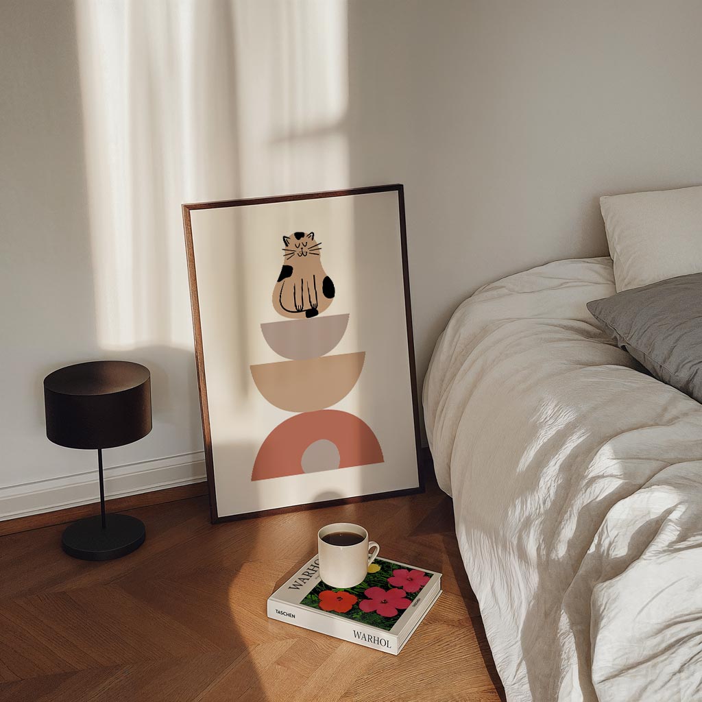 Dromerige Kat op Geometrische Vormen Poster