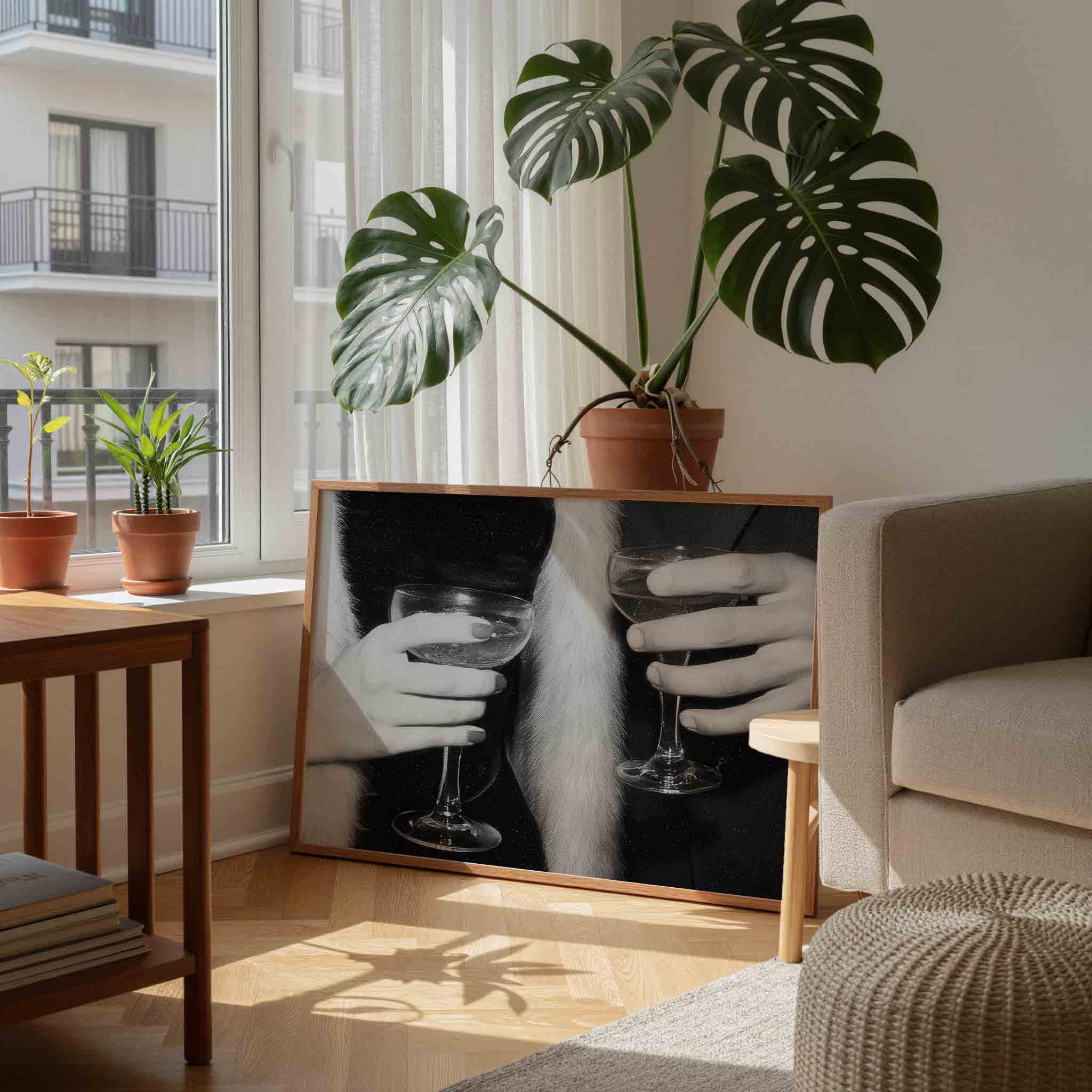 Handen met glazen Poster