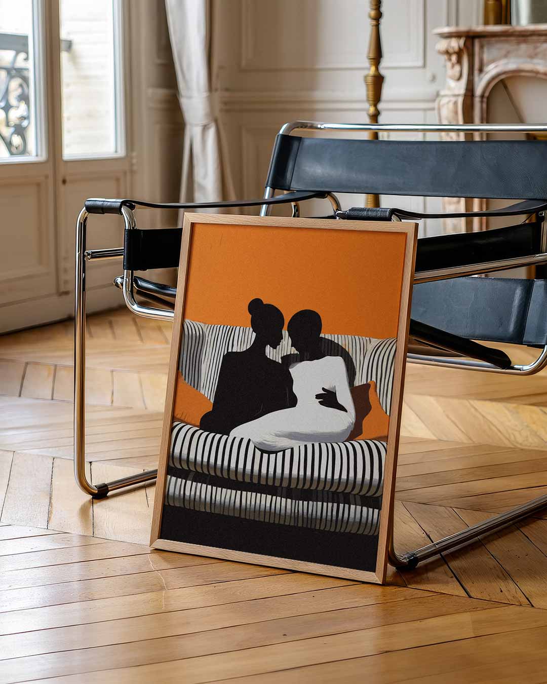 Intieme Silhouetten op Stijlvolle Bank Poster