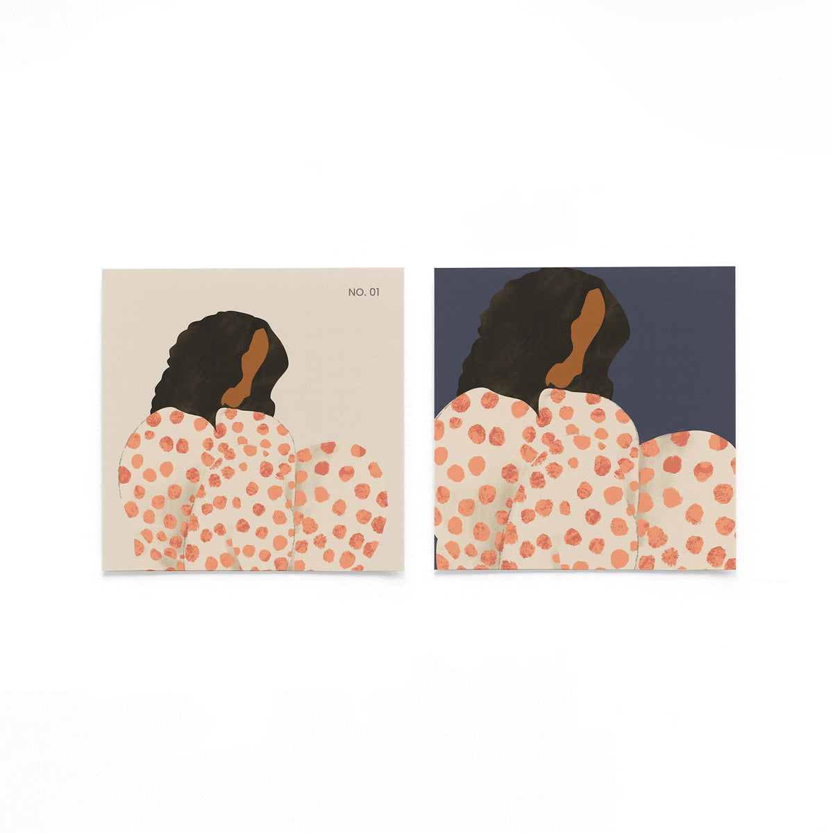 Twee vierkante posters met gestippelde vrouw op een gebroken witte achtergrond