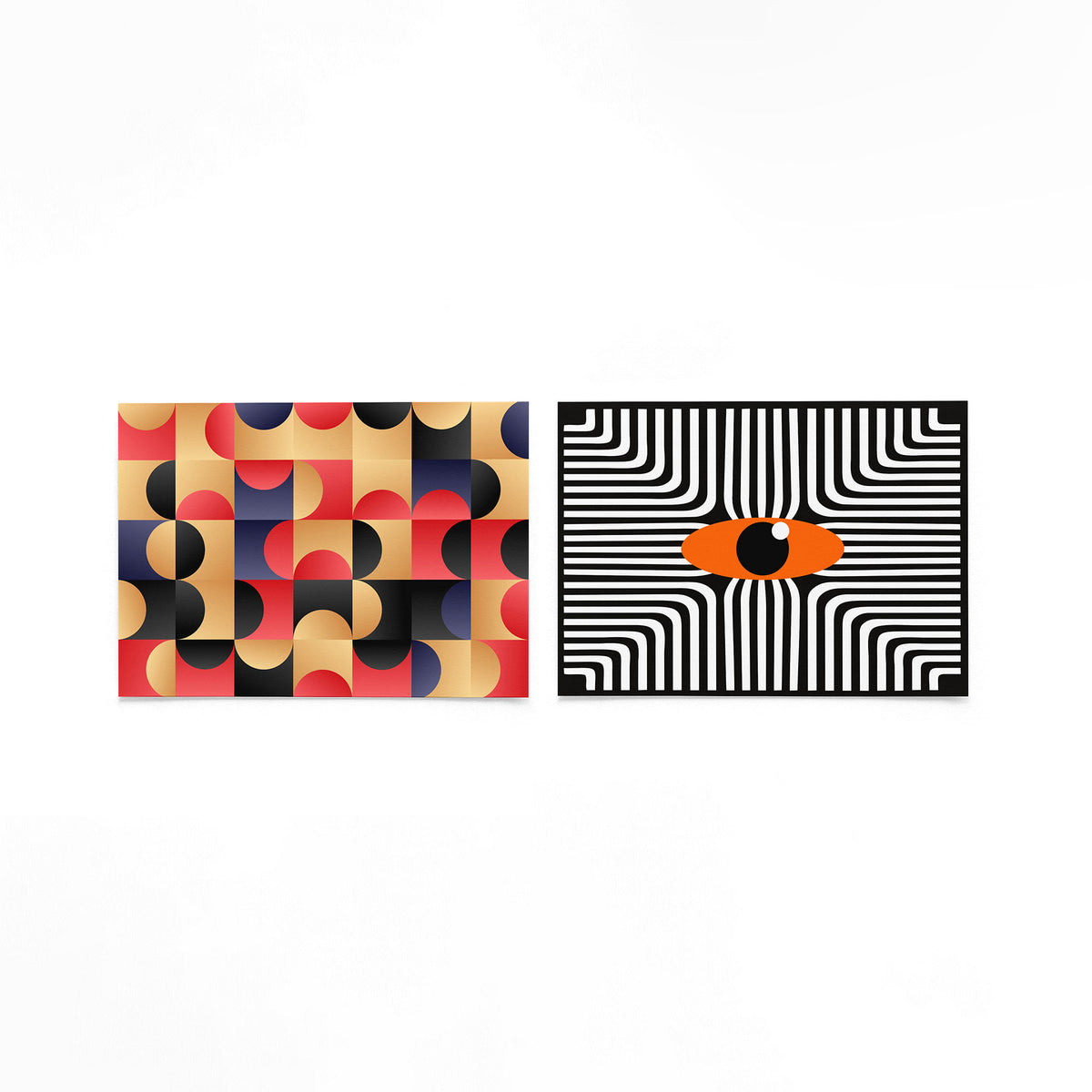 Twee landscape posters met rode bogen en oranje oog als vrijstaande productfoto