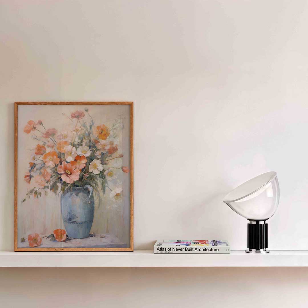 Bloemen in blauwe vaas Poster