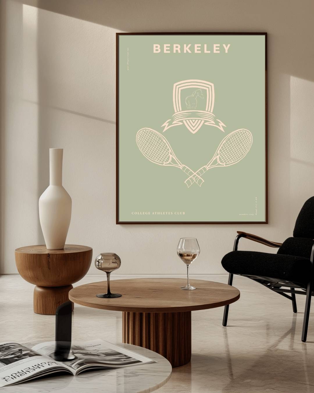 Berkeley tennisrackets en embleem Poster