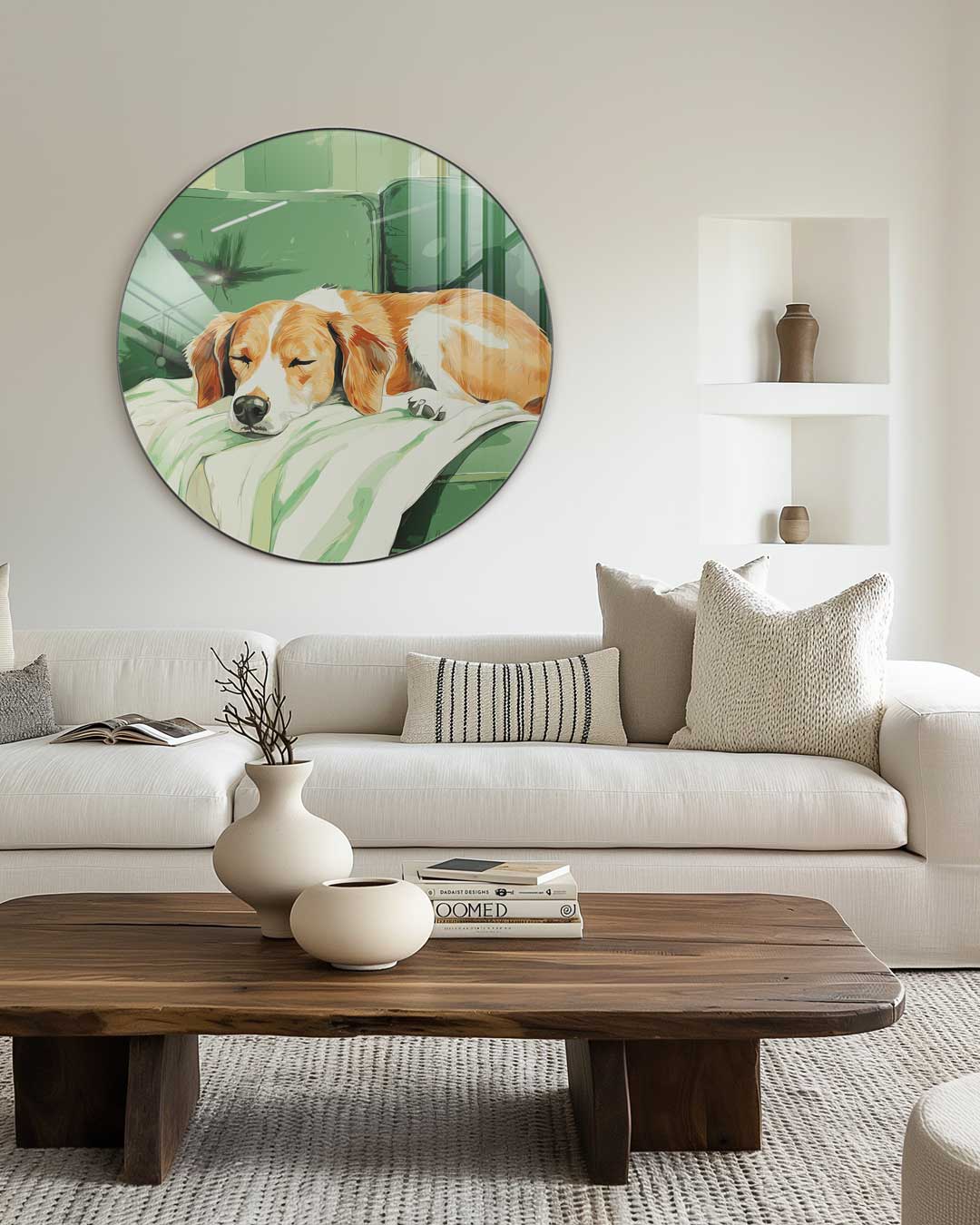 Sfeervolle Muurcirkel Hond op Groene Bank-WallArtistic