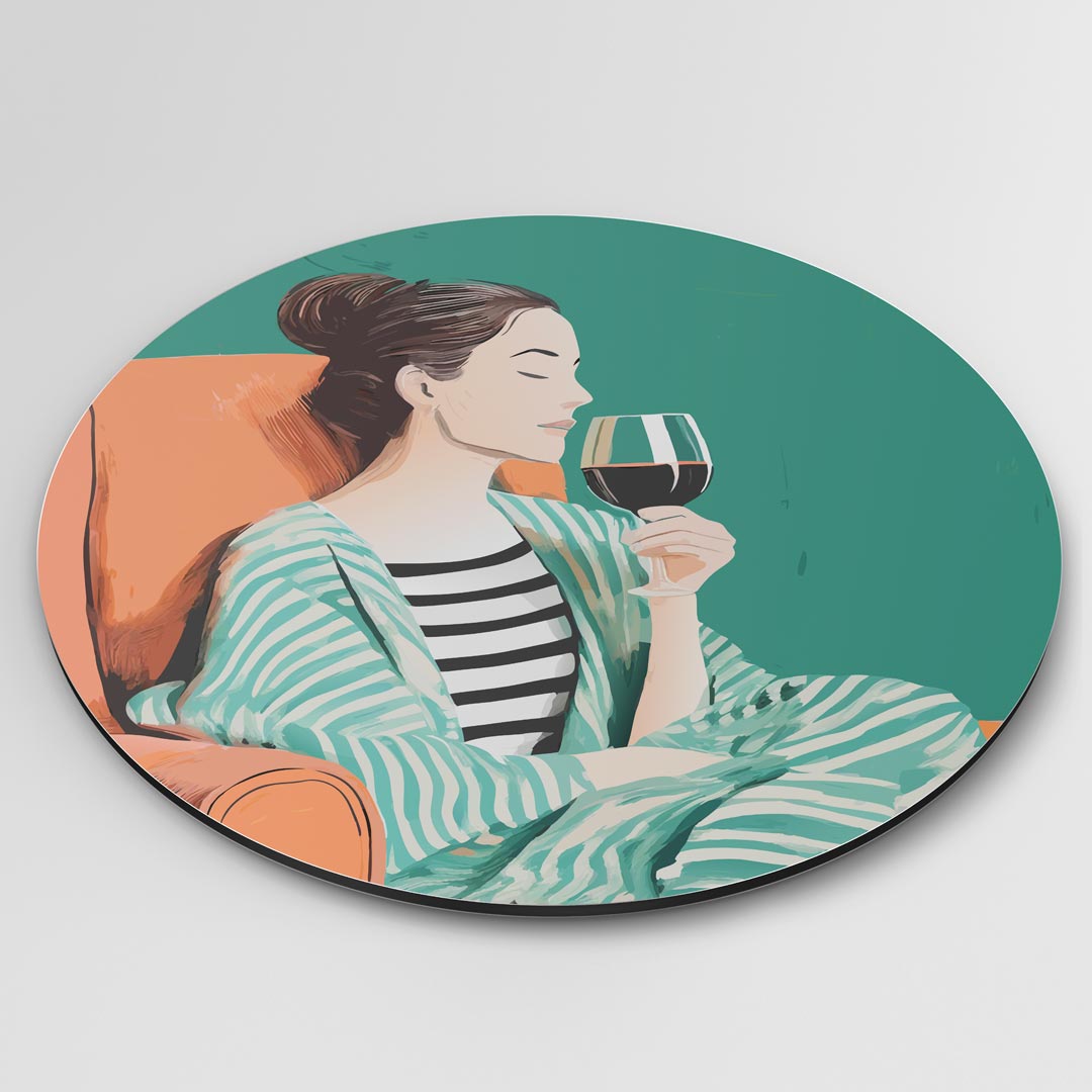 Stijlvolle Vrouw met Glas Wijn Muurcirkel-WallArtistic