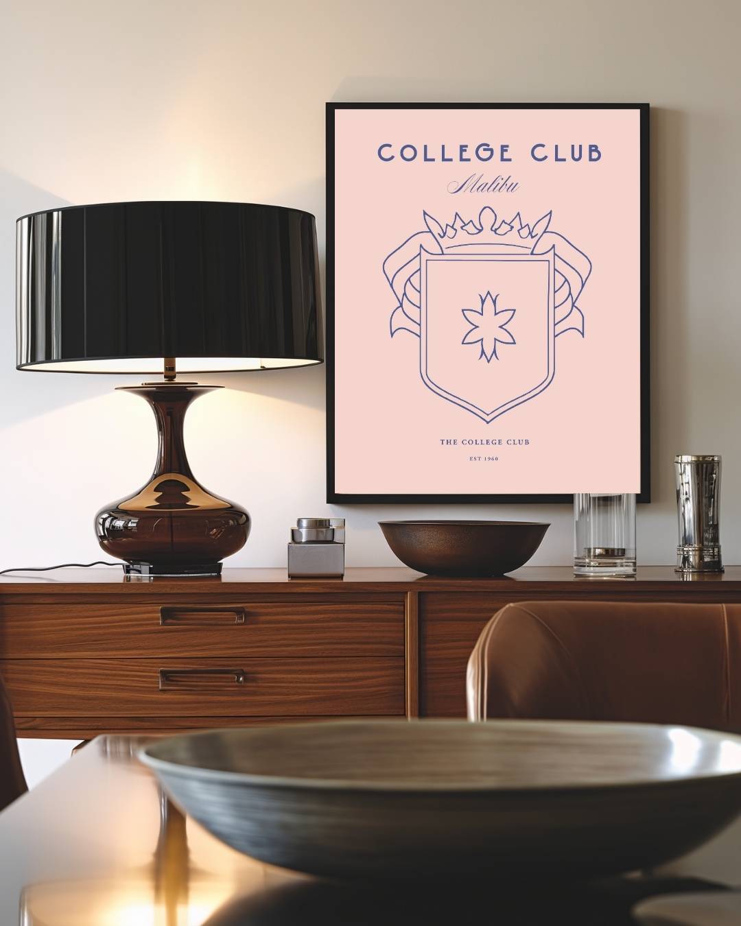 College Club Malibu est 1960 Poster