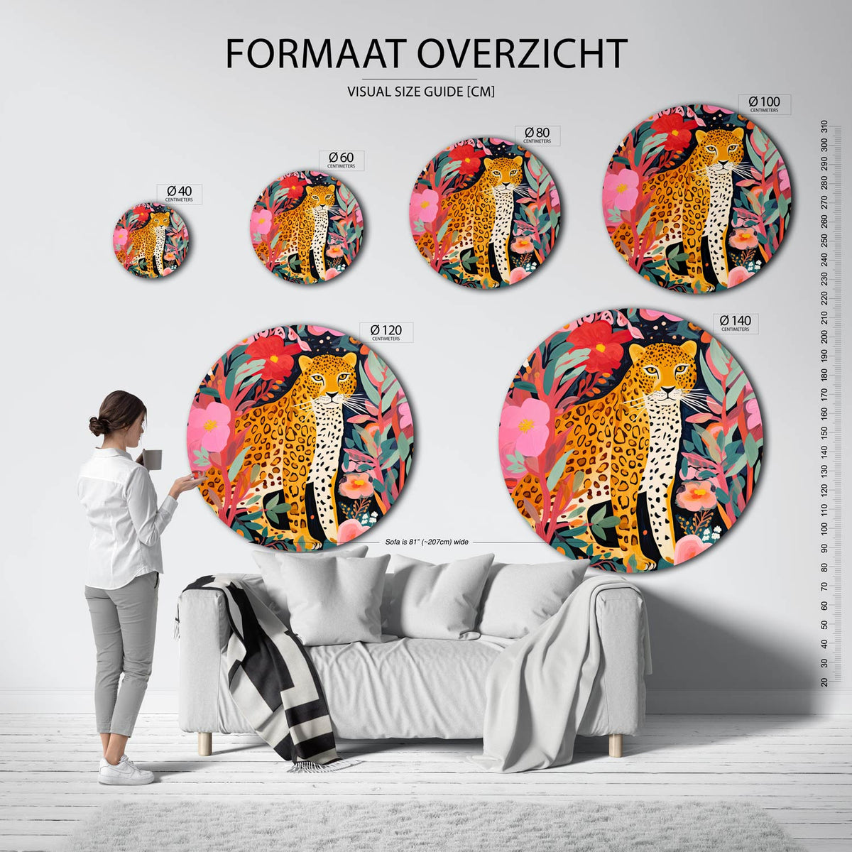 Luipaard tussen bloemen Muurcirkel – extra productweergave – Een luipaard omringd door kleurrijke bloemen in roze, rood en