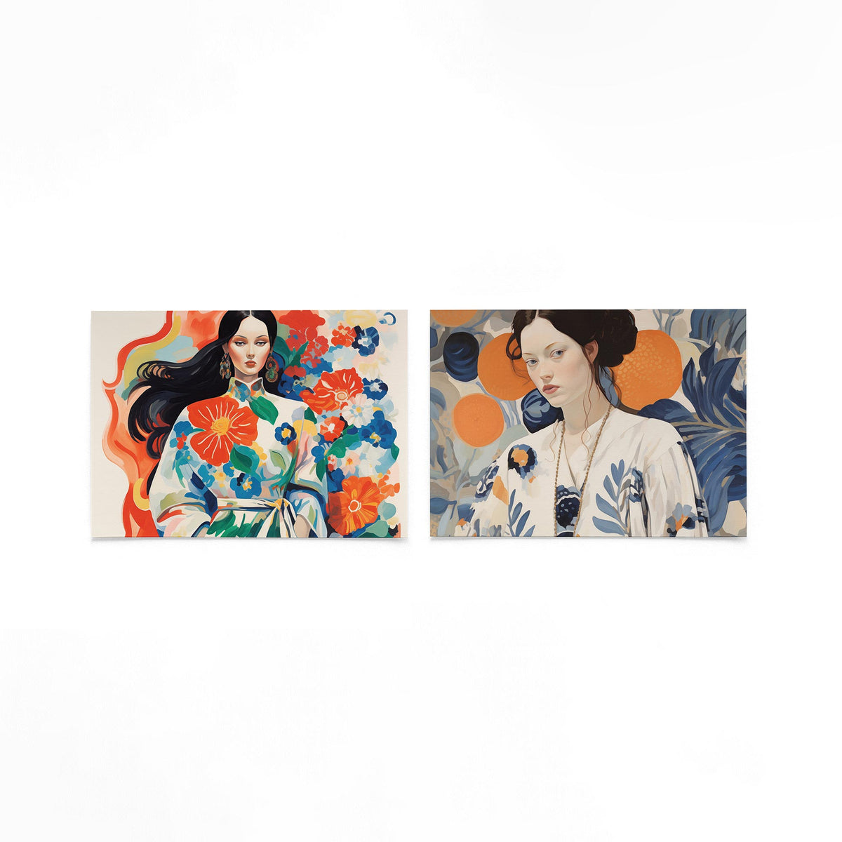 Twee liggende posters met een vrouw omringd door levendige bloemen op een gebroken witte achtergrond