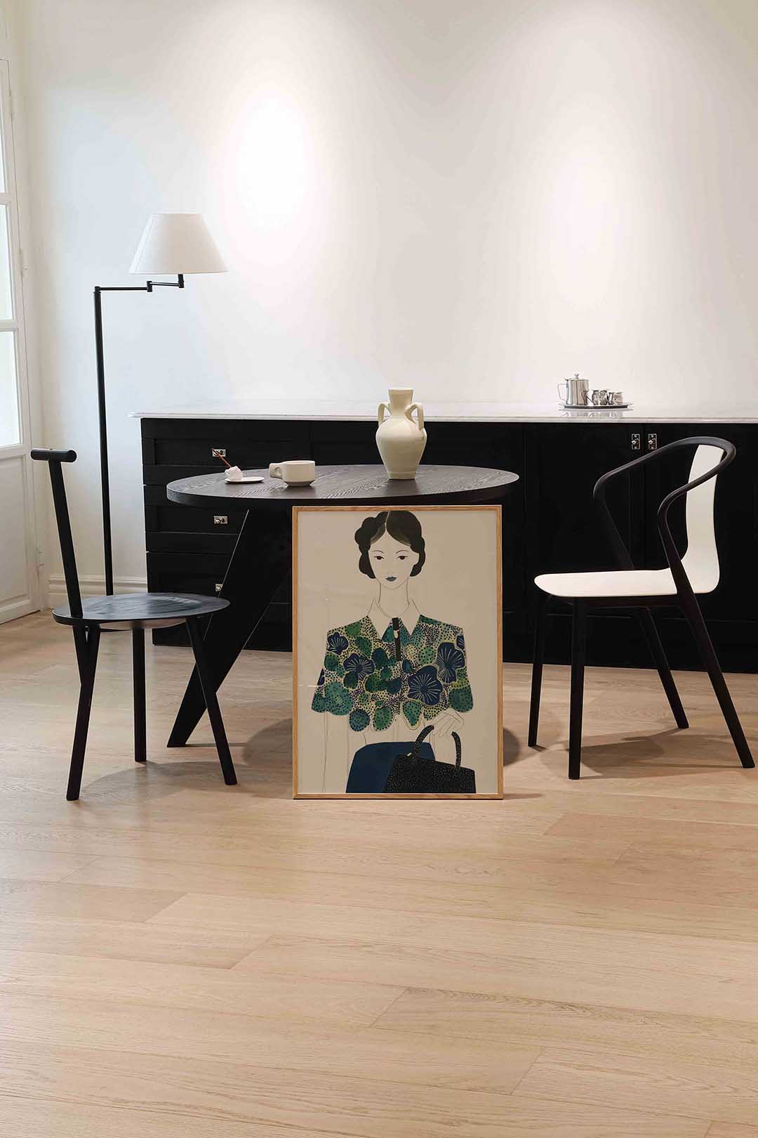 Vrouw met bloemenblouse Poster