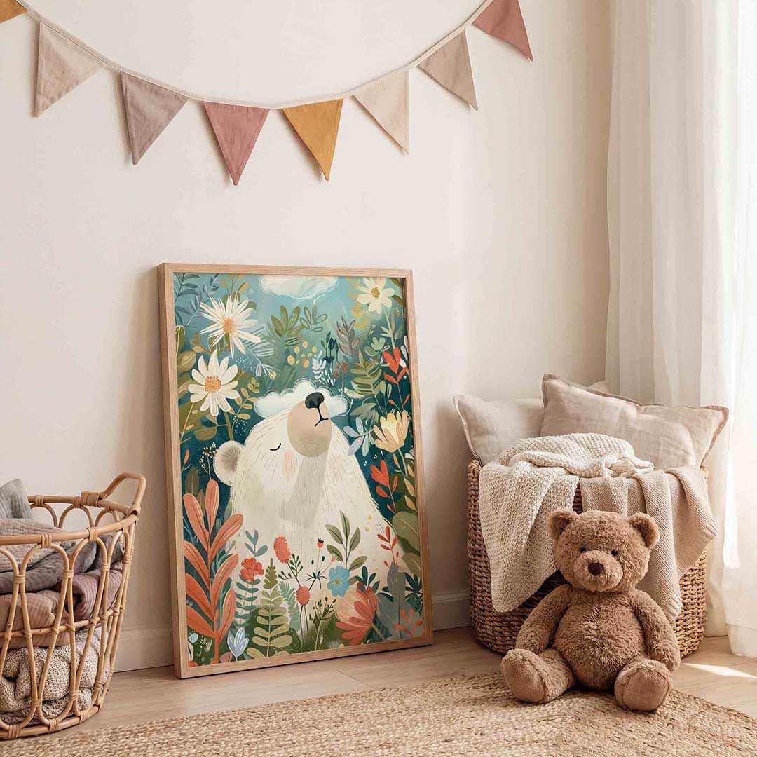 Beer tussen bloemen Poster
