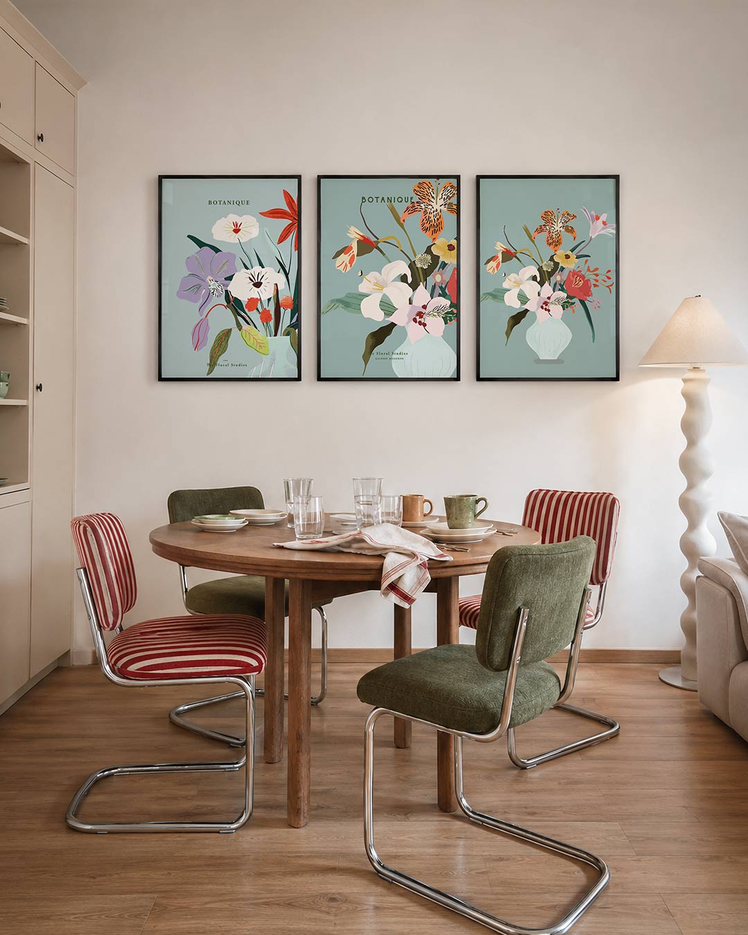 Bloemrijke compositie Posterset