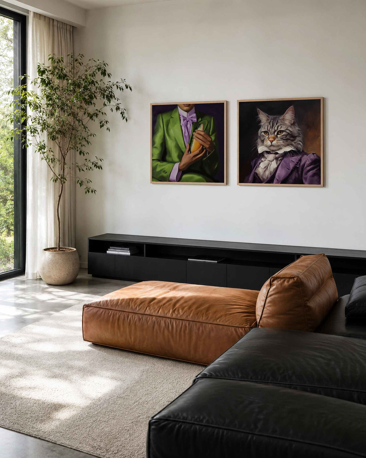Interieurpresentatie van een tweedelige vierkante posterset met vis en kat