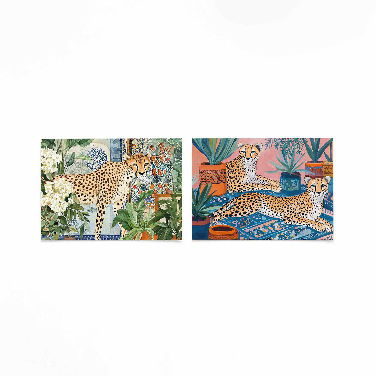 Twee liggende posters met een sierlijke cheetah op een gebroken witte achtergrond