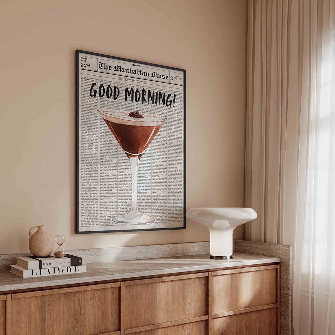 Cocktailglas op krant Poster