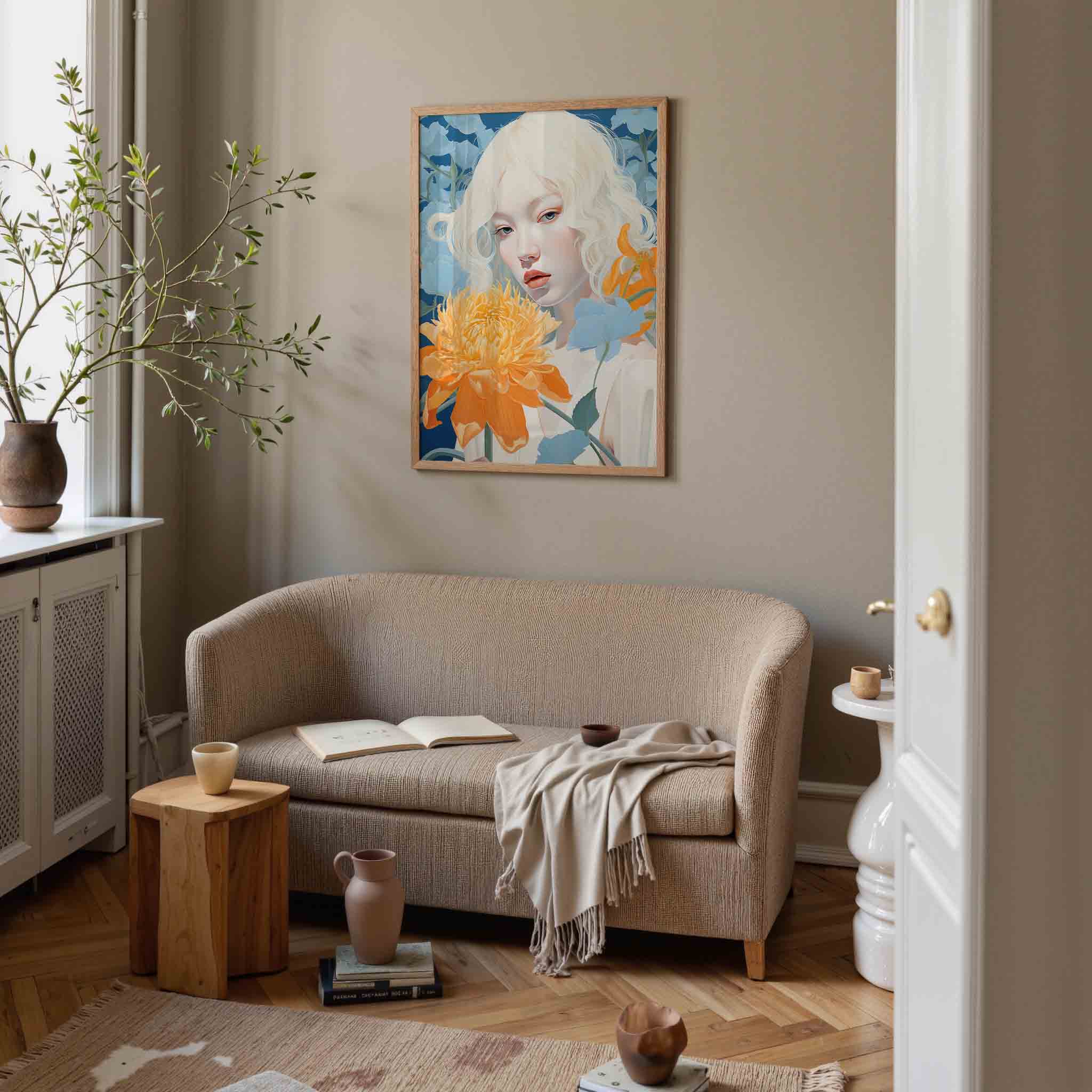 Vrouw met oranje bloem Poster