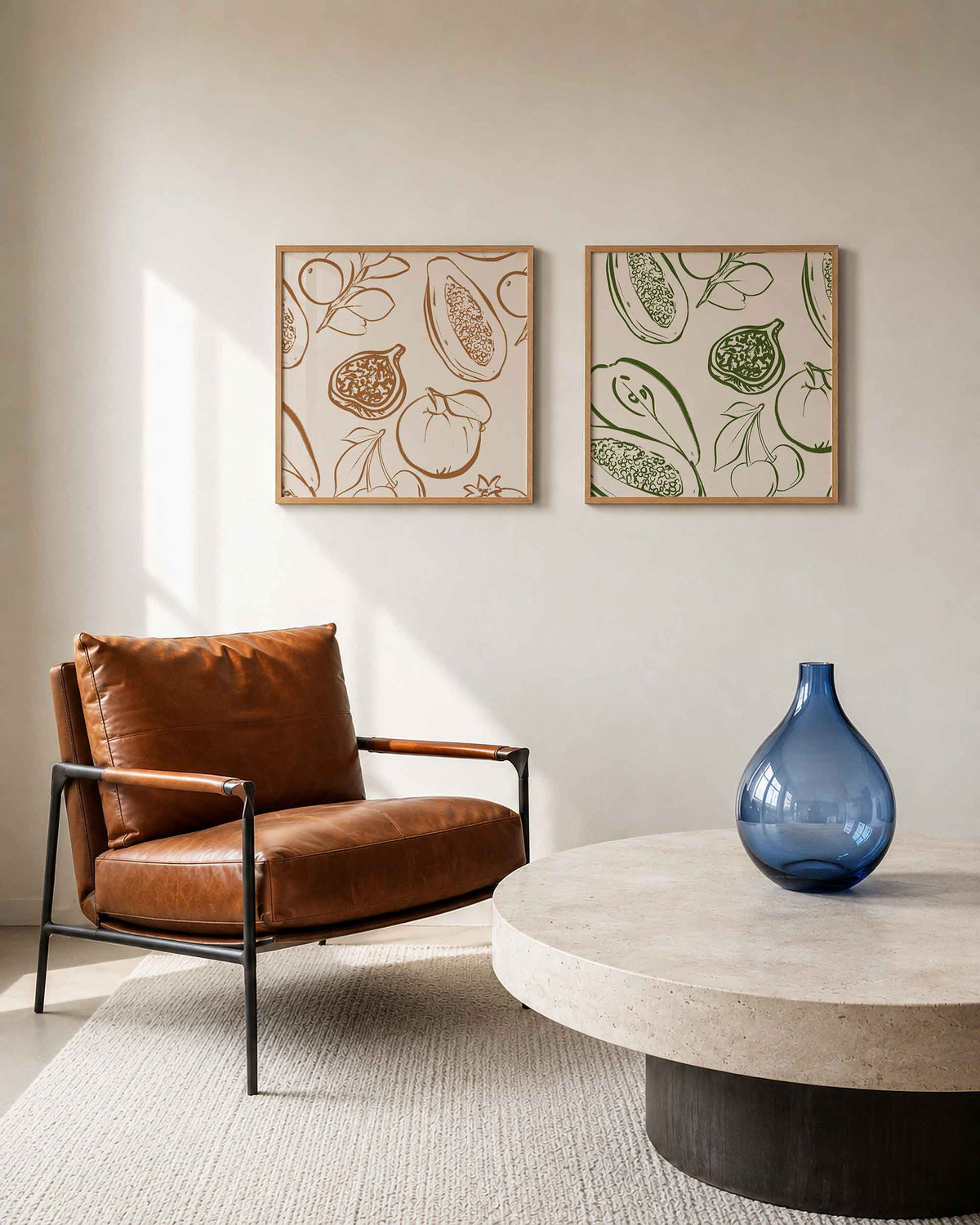 Interieurpresentatie van een tweedelige vierkante posterset met fruitillustraties