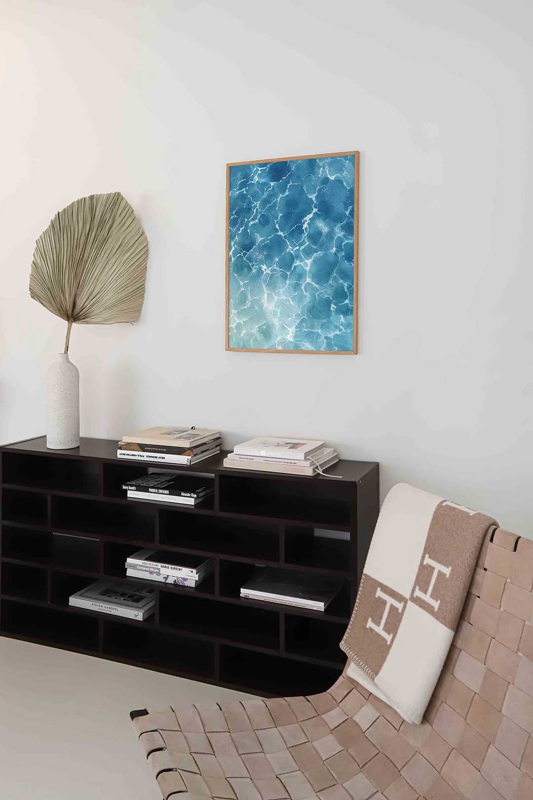 Blauwe waterstructuur Poster