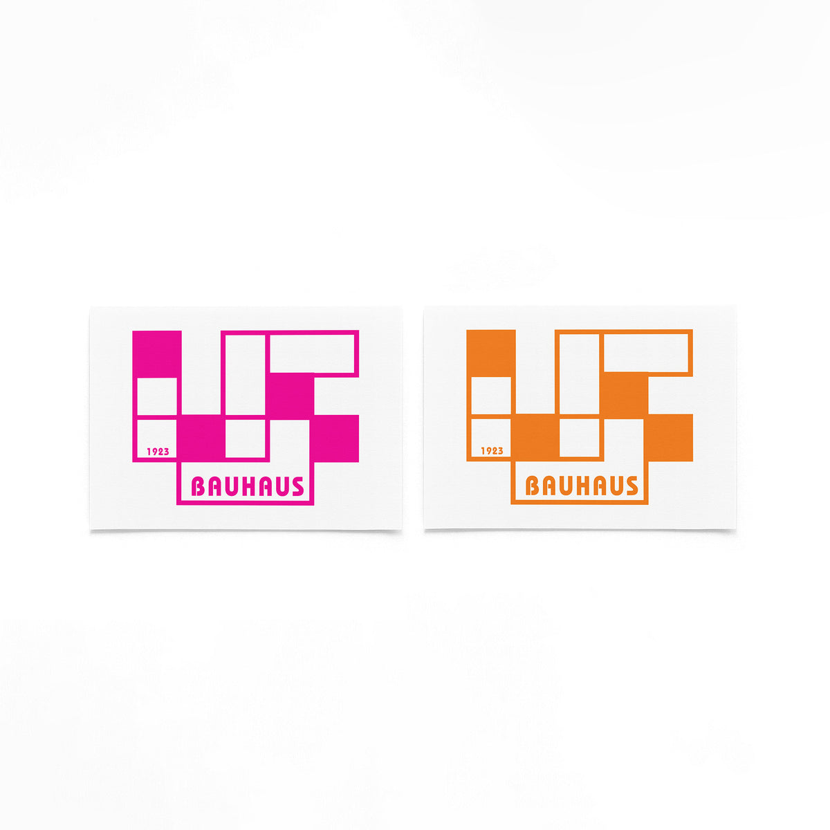 Twee landscape posters met roze en oranje raster als vrijstaande productfoto
