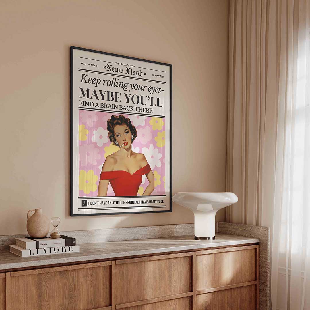 Vrouw met bloemenachtergrond Poster