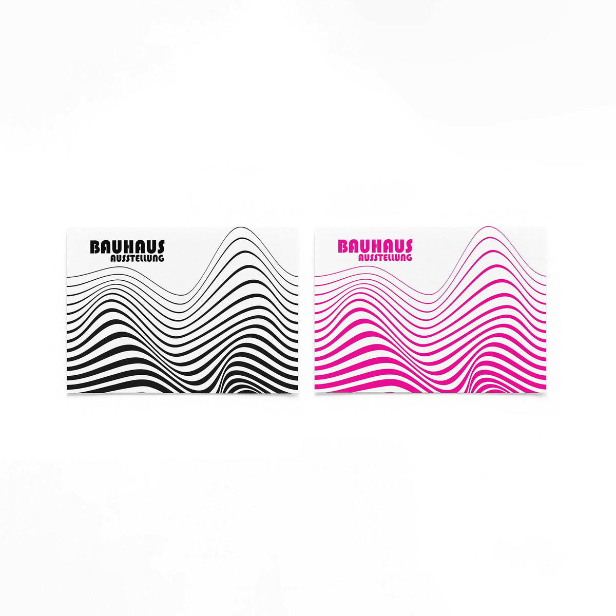 Twee landscape posters met golvende lijnen zwart en roze als vrijstaande productfoto