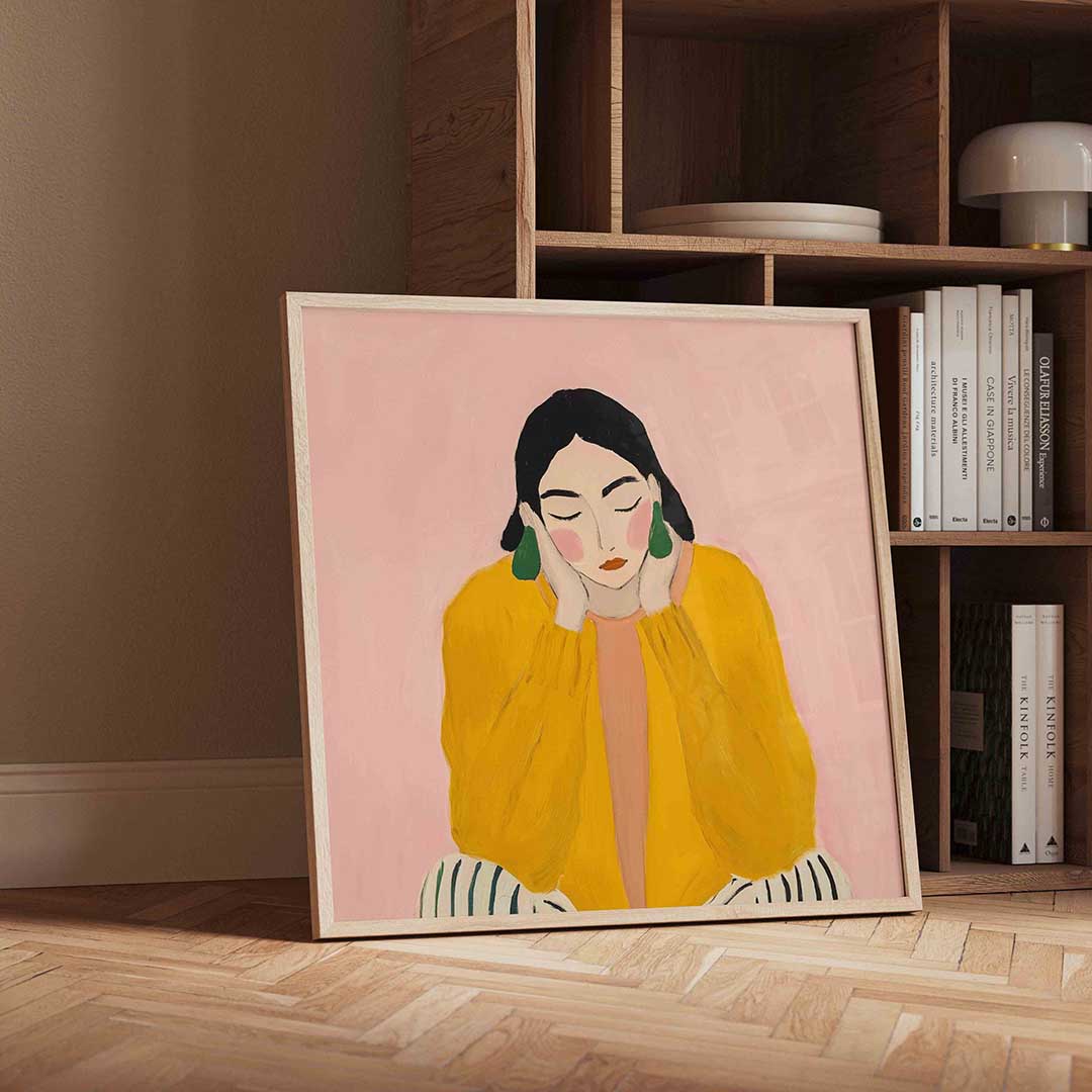 Vrouw met gele trui Poster